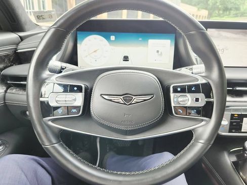 Used 2024 Genesis G90 3.5T AWD/4WD image 8