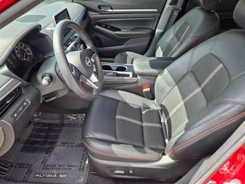 Certified 2024 Nissan Altima 2.5 SR image 10