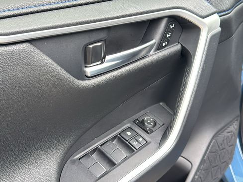 Used 2025 Toyota RAV4 XSE image 13