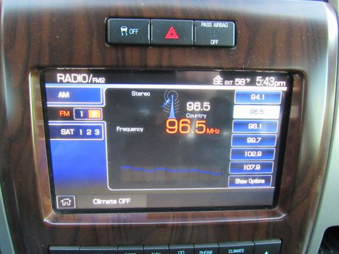 Used 2012 Ford F150 Lariat w/ Lariat Chrome Pkg image 16