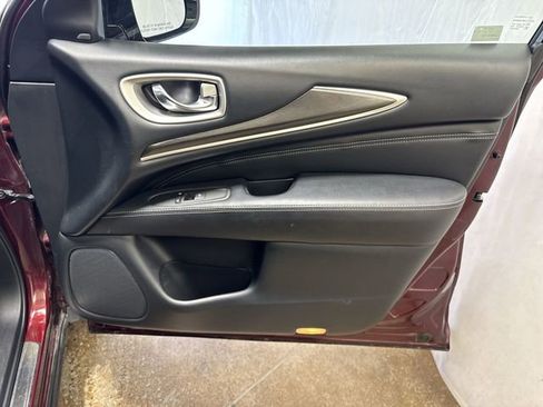 Used 2020 INFINITI QX60 Luxe w/ Essential Package image 30