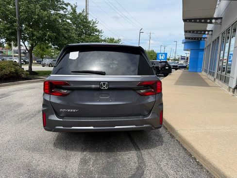 Used 2025 Honda Odyssey EX-L image 6