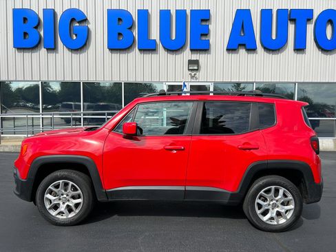 Used 2015 Jeep Renegade Latitude w/ Cold Weather Group II AWD/4WD image 2