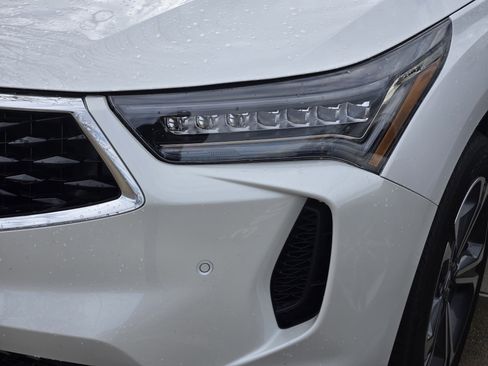 Used 2023 Acura RDX AWD w/ Advance Package image 9