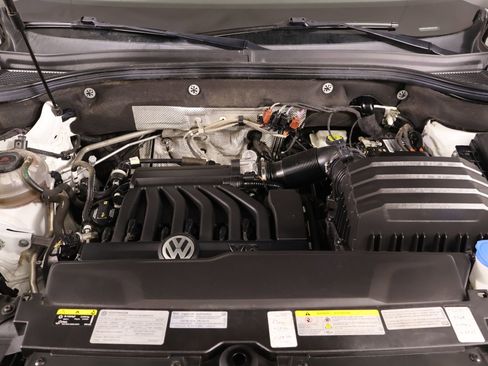 Used 2021 Volkswagen Atlas Cross Sport SE AWD/4WD image 19