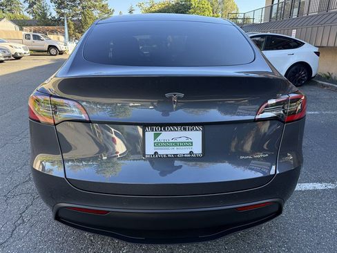 Used 2021 Tesla Model Y Long Range AWD/4WD image 7