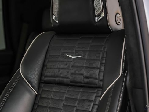 Used 2025 Cadillac Escalade Sport Platinum image 39