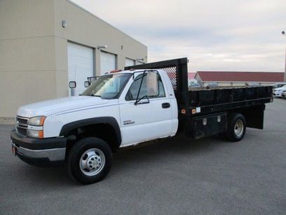 Used 2005 Chevrolet Silverado 3500 2WD Regular Cab w/ Heavy-Duty Power Package