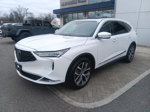 Used 2023 Acura MDX SH-AWD w/ Technology Package image 2