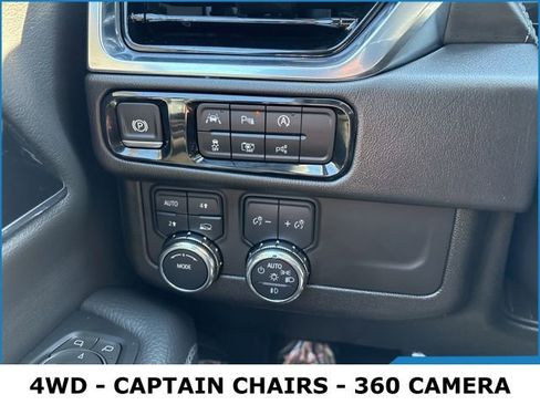 Used 2025 GMC Yukon Denali image 7