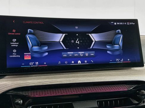 Used 2025 BMW i4 eDrive40 RWD image 24