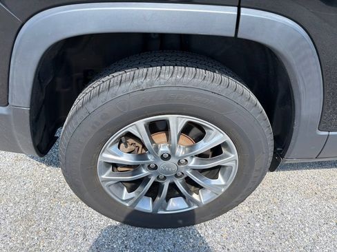 Used 2021 Jeep Cherokee Latitude Lux AWD/4WD image 13