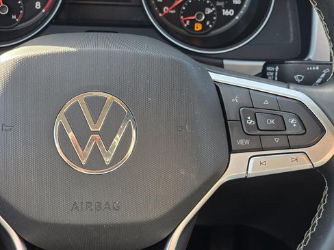 Used 2021 Volkswagen Atlas SE w/ Panoramic Sunroof Package image 18