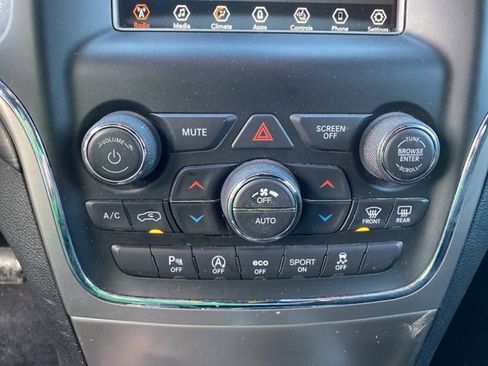 Certified 2021 Jeep Grand Cherokee Laredo image 27