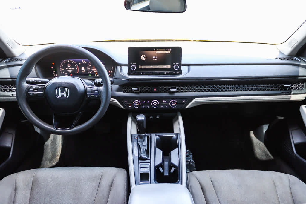 Used 2023 Honda Accord EX image 12