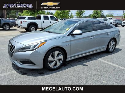 Used 2017 Hyundai Sonata Limited w/ Ultimate Package 02
