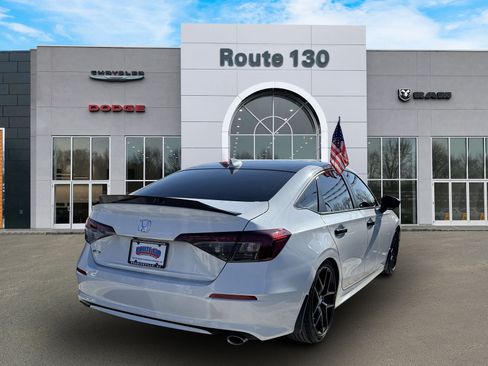 Used 2025 Honda Civic Sport image 4