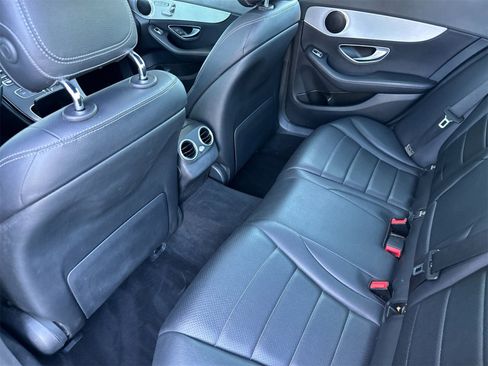 Used 2018 Mercedes-Benz C 300 Sedan image 12