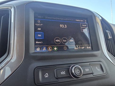 Used 2024 Chevrolet Silverado 1500 Custom image 16