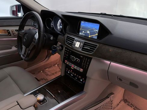 Used 2015 Mercedes-Benz E 350 4MATIC Sedan w/ Premium 1 Package image 26