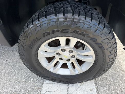Used 2011 Chevrolet Silverado 1500 LT w/ All-Star Edition AWD/4WD image 19
