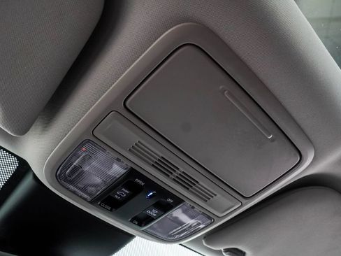 Used 2025 Honda Odyssey EX-L image 41