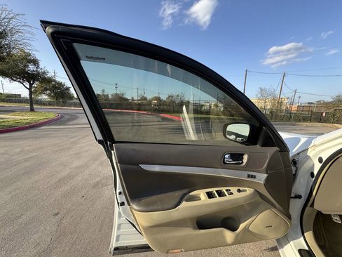 Used 2009 INFINITI G37 Journey w/ Premium Pkg image 25