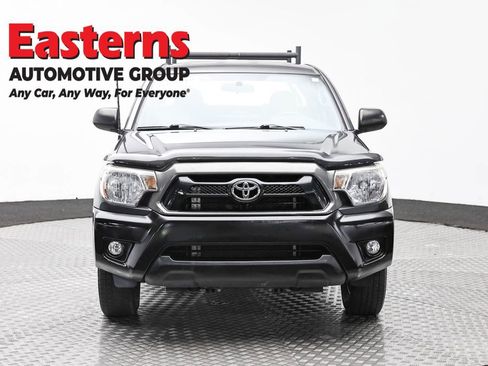 Used 2015 Toyota Tacoma 2WD Access Cab image 2