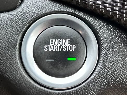 Used 2023 Chevrolet Equinox RS AWD/4WD image 25