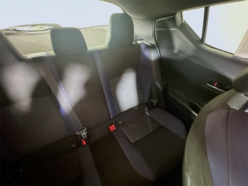 Used 2021 Toyota C-HR XLE image 14