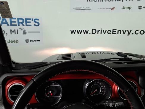 Used 2022 Jeep Wrangler Unlimited Rubicon AWD/4WD image 26
