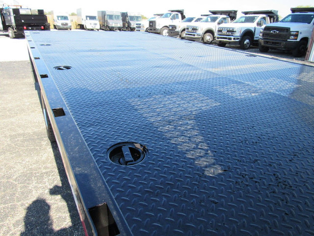 Used 2017 Ford F550 4x4 Regular Cab Super Duty image 18