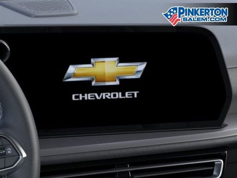 New 2026 Chevrolet Traverse LT w/ Driver Confidence Package AWD/4WD image 20