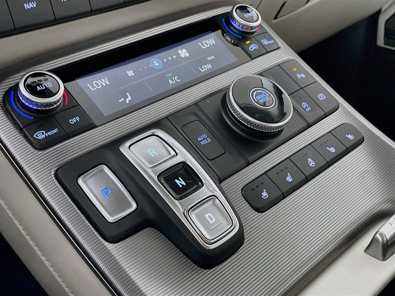Used 2024 Hyundai Palisade Calligraphy FWD image 16