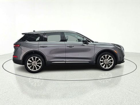 Used 2022 Lincoln Corsair AWD w/ Premium Package image 8