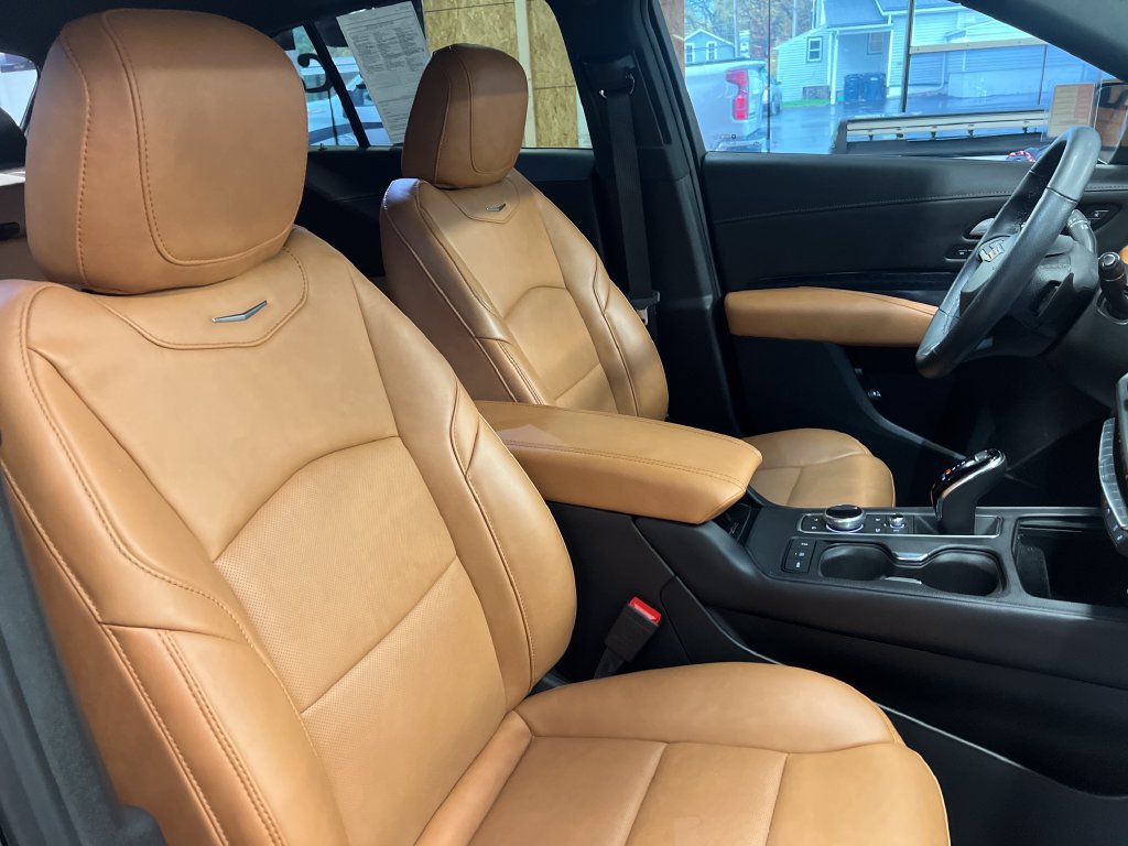 Used 2024 Cadillac XT4 Sport AWD/4WD image 41