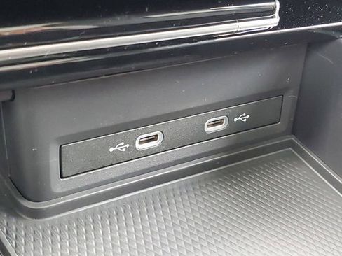 New 2026 Volkswagen Atlas Peak Edition AWD/4WD image 32