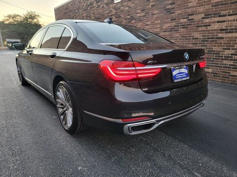 Used 2017 BMW 750Li xDrive image 4