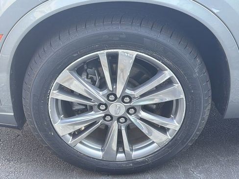 Certified 2024 Cadillac XT6 Premium Luxury image 11