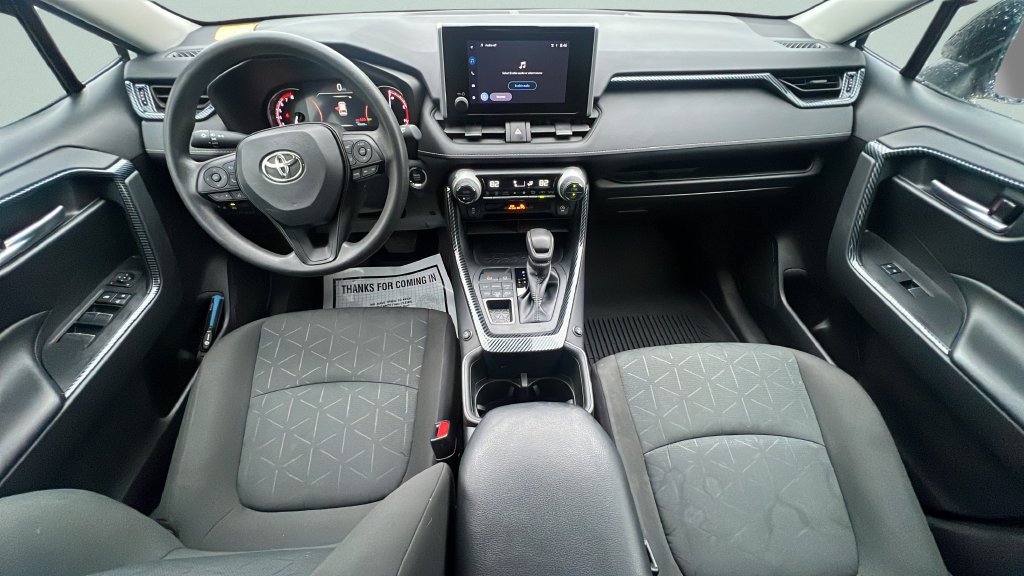 Used 2024 Toyota RAV4 XLE AWD/4WD image 11