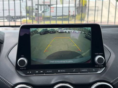 Used 2024 Nissan Sentra SV FWD image 22