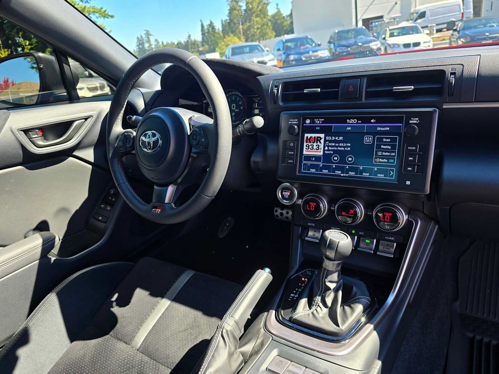Used 2025 Toyota GR86 Premium w/ ALL Weather Mat Package (TMS) RWD image 10