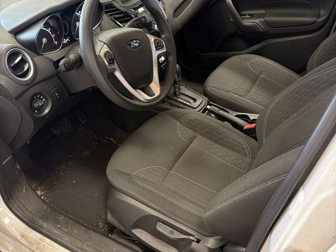 Used 2019 Ford Fiesta SE w/ Equipment Group 201A FWD image 2