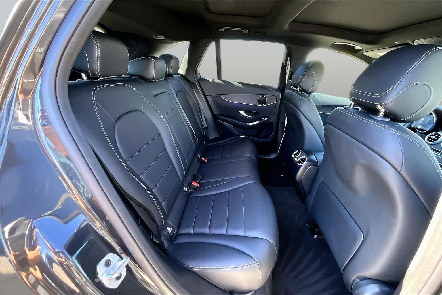 Used 2022 Mercedes-Benz GLC 300 4MATIC image 19