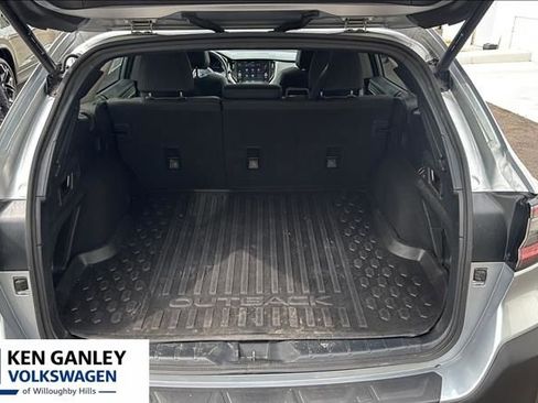 Used 2023 Subaru Outback Onyx Edition XT AWD/4WD image 7