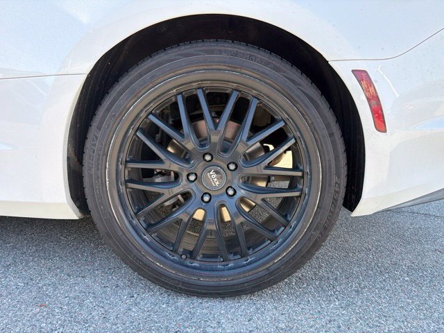 Used 2020 Chevrolet Camaro LT w/ RS Package RWD image 21