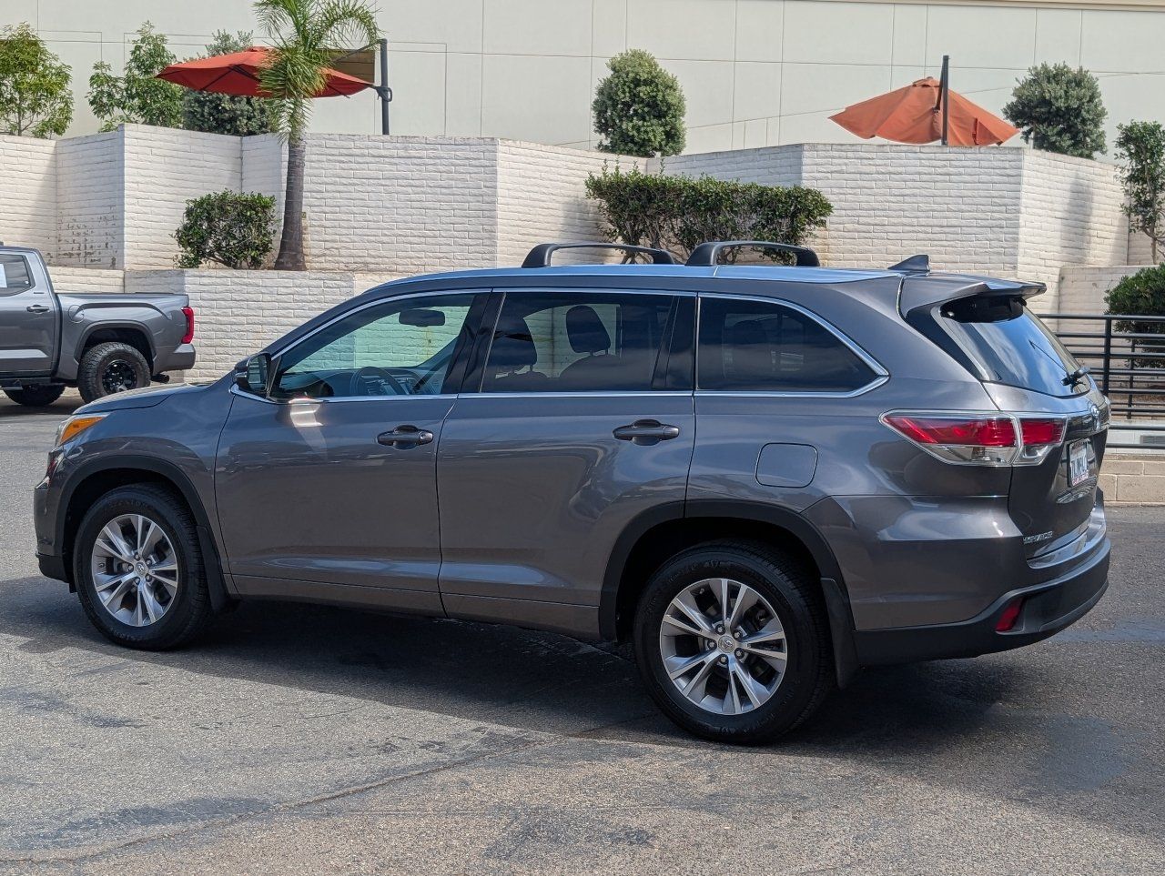 Used 2015 Toyota Highlander XLE AWD/4WD image 13