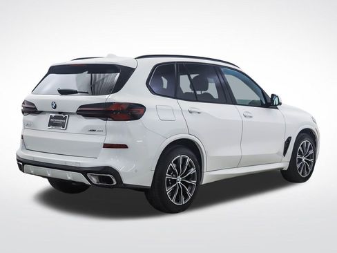 Certified 2024 BMW X5 xDrive40i w/ M Sport Package AWD/4WD image 5