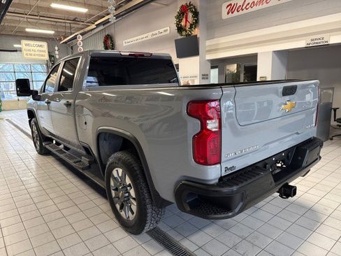 Certified 2025 Chevrolet Silverado 2500 Custom w/ Custom Value Package image 5