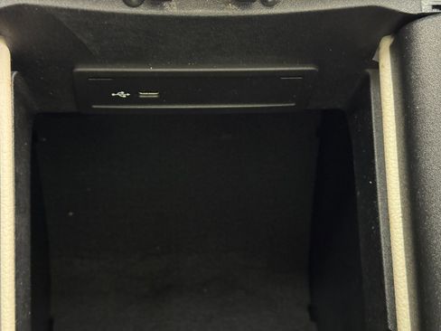 Used 2022 Mercedes-Benz GLS 450 4MATIC image 38